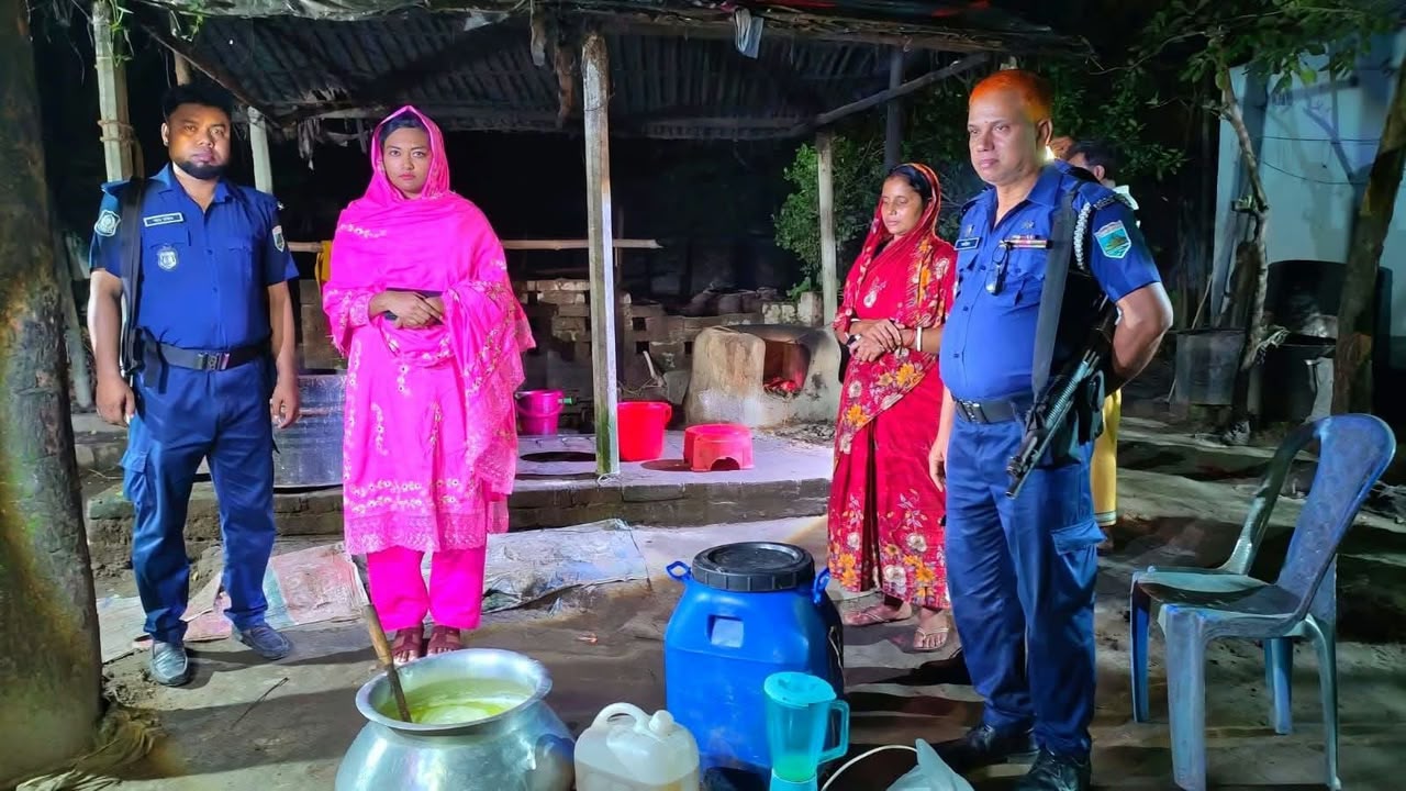 নকল দুধ তৈরির দায়ে নারীকে ১ লাখ টাকা জরিমানা